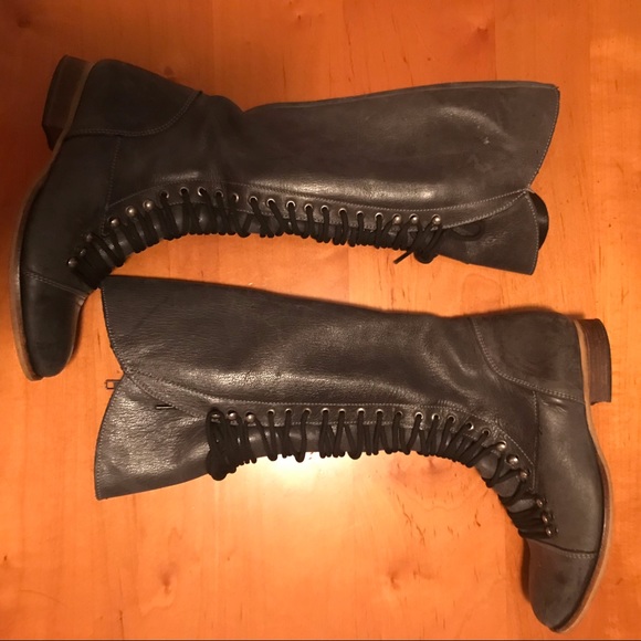 Steve Madden “Perrin” tall lace up boots - Picture 7 of 7